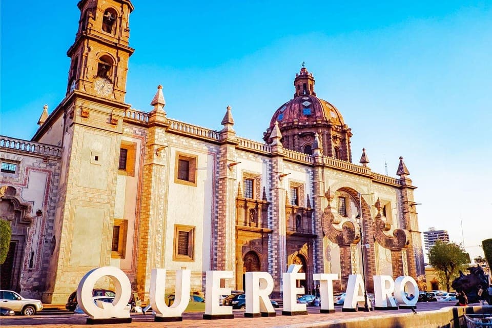Querétaro: Wine and Cheese Tastings (ENG/CH Private/Join) Gallery Image 4