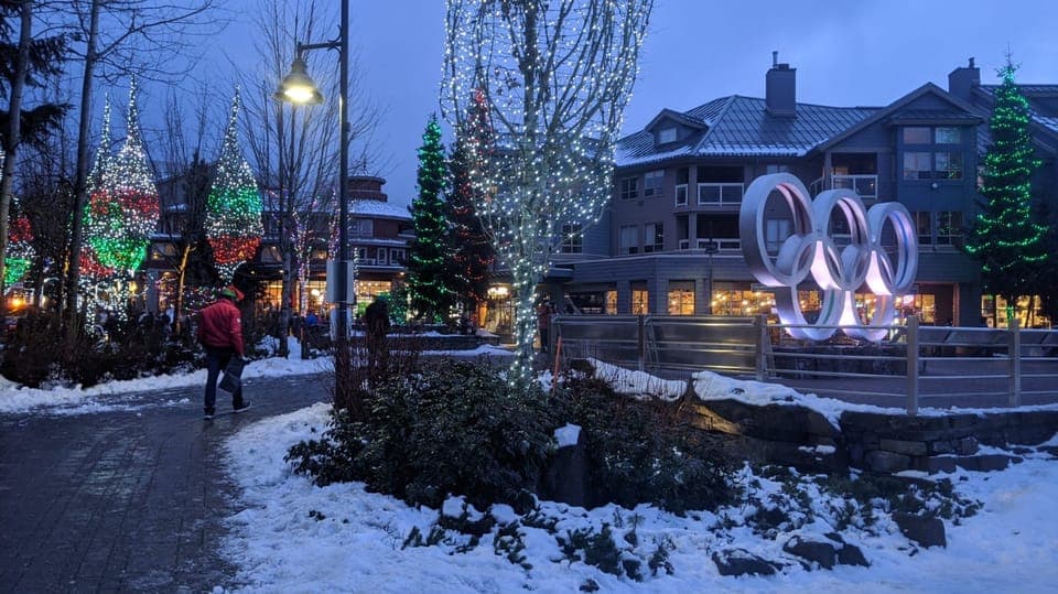 Vancouver City Tour With Look Out and Whistler Highlights Gallery Image 4