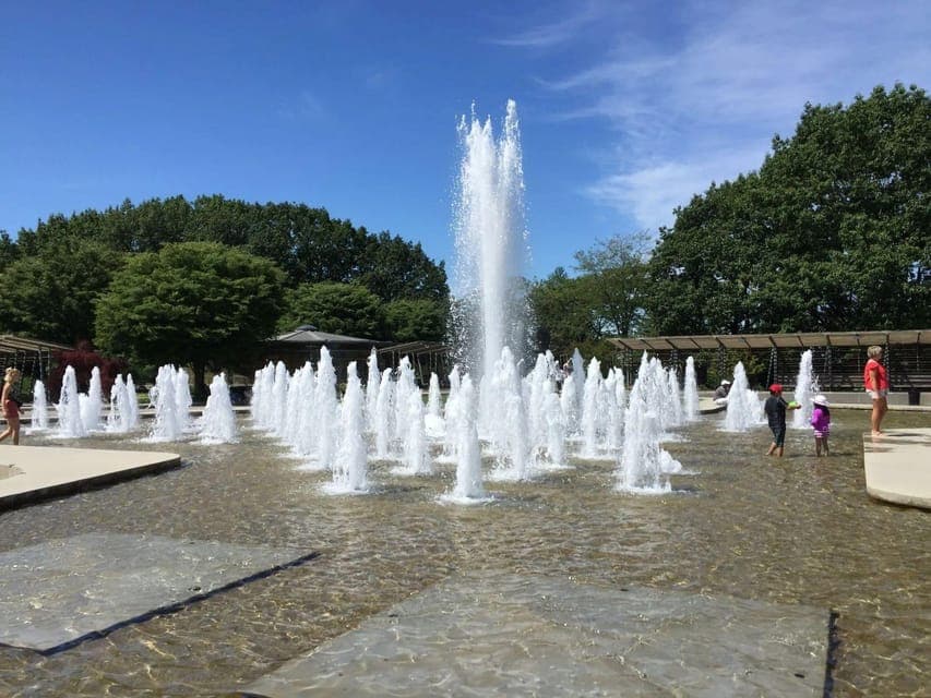 Private City Tour and North Shore Day Trip Gallery Image 1