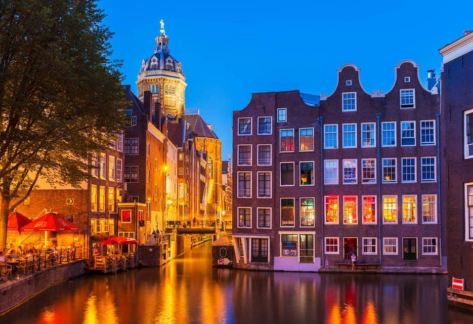 Private Red Light District Tour in Spanish Gallery Image 2