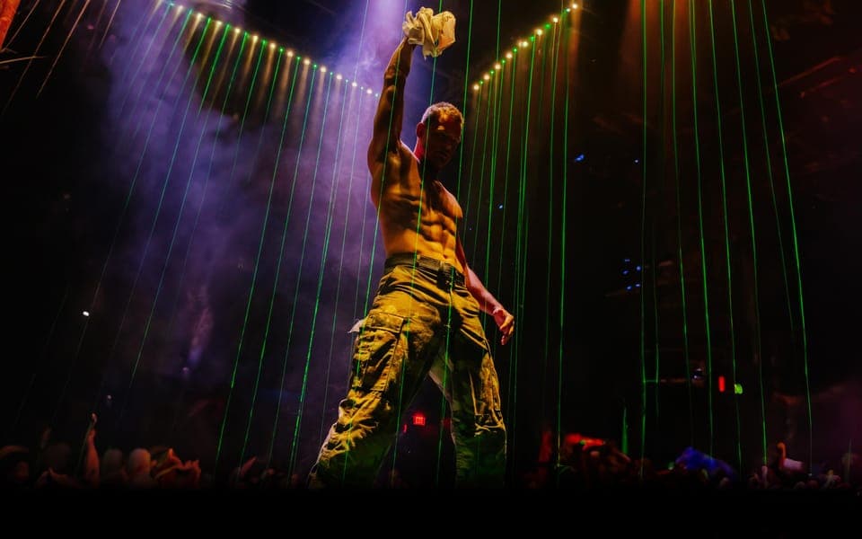 27. Las Vegas Strip: Thunder from Down Under at Excalibur - Image 27