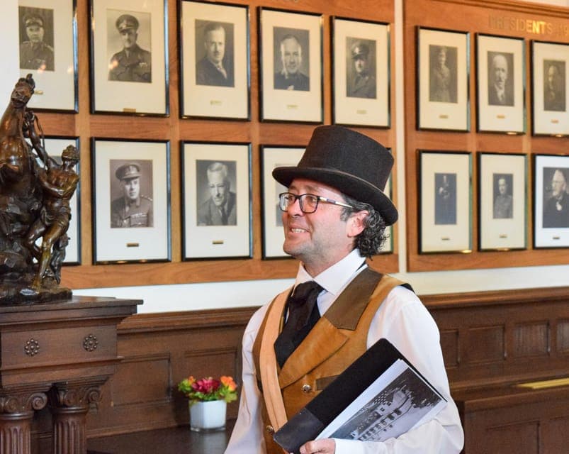 Guided Tour & Gin at the Quebec Garrison Club Gallery Image 2