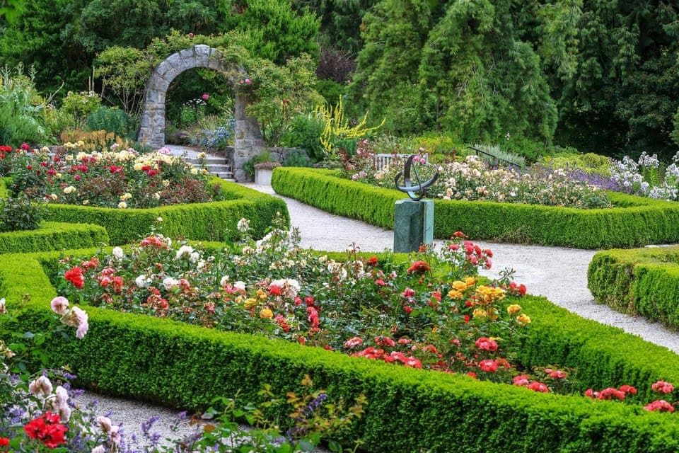 Jewish History Vancouver Oakridge Private Walking Tour Gallery Image 4