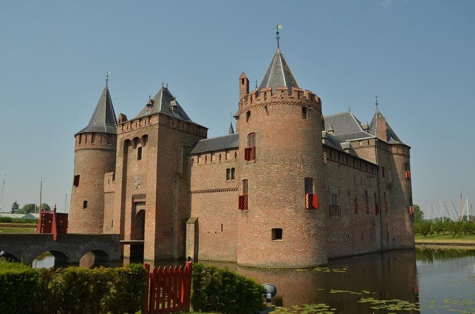 Muiderslot and De Haar Castle Tour Gallery Image 4