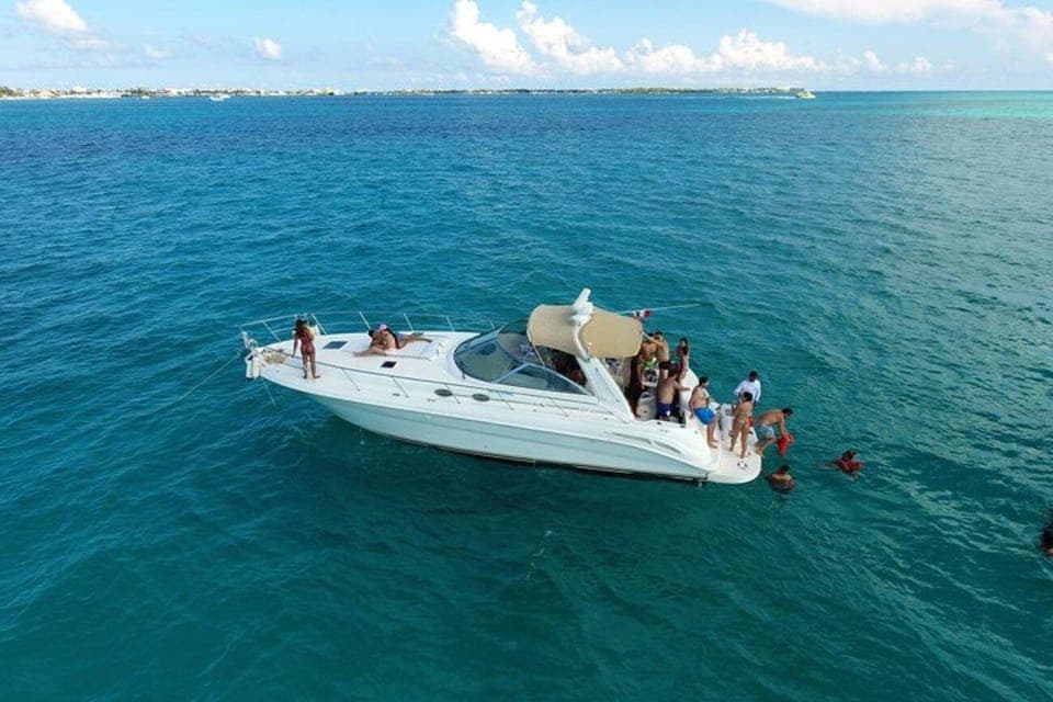 Cancun: Private Yacht Tour to Isla Mujeres Snorkel #GMBSR41 Gallery Image 1