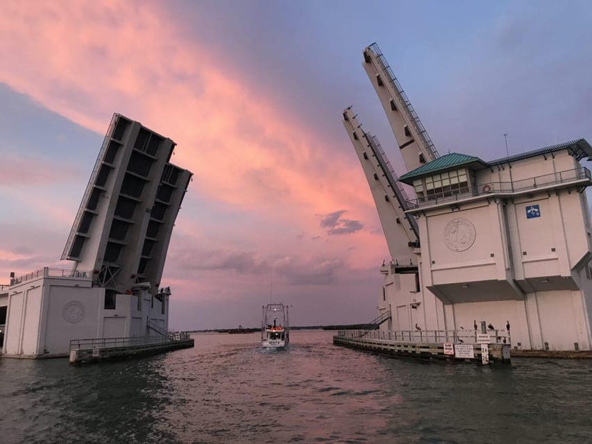 Madeira Beach: Pontoon Boat Rentals Without Captain Gallery Image 3