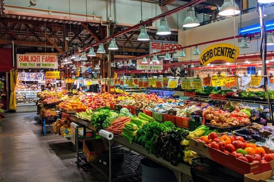 Vancouver Grouse Mountain & Capilano Suspension Bridge Gallery Image 3