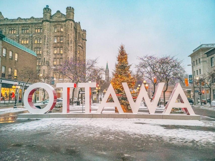 Exceptional Walking Christmas Tour in Magical Ottawa Gallery Image 2