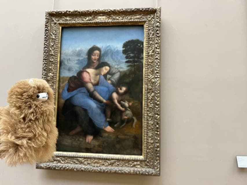 Louvre Museum Entry Ticket and Private Guided Tour Gallery Image 3