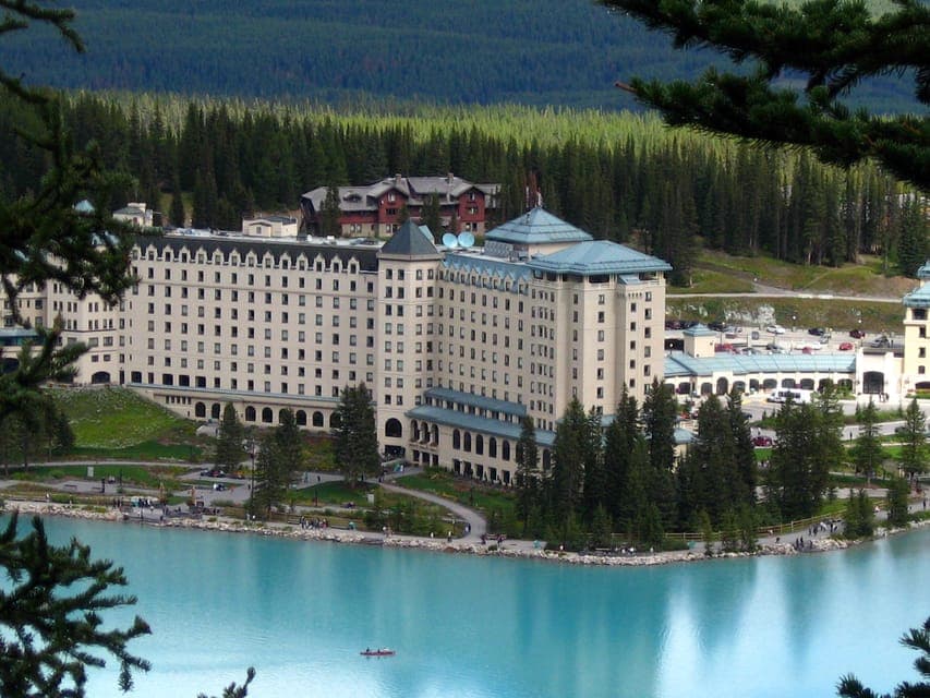 48. Minivan Airport Shuttle: Lake Louise <---> Calgary - Image 48
