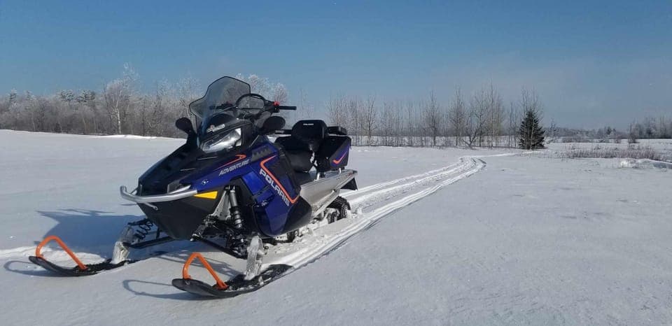 Guided Snowmobile Tour Gallery Image 1