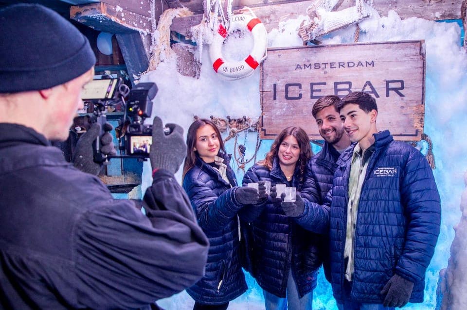 Icebar Entry Ticket with 3 Drinks Gallery Image 4