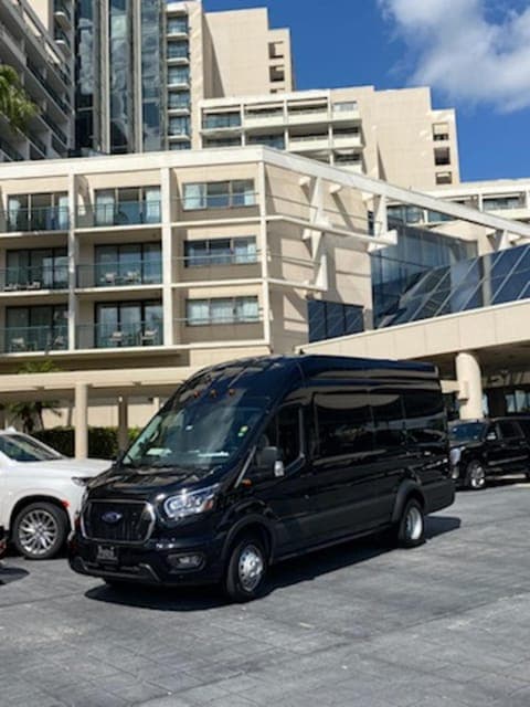 Private Transfer to US 192 Gallery Image 3