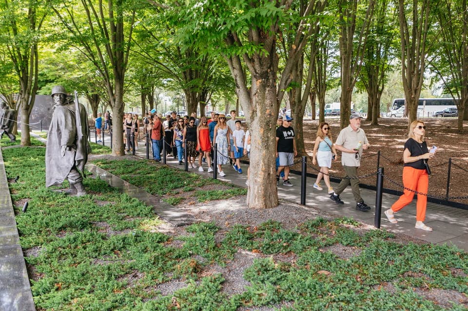 Washington DC Day Trip by Bus from New York City Gallery Image 3