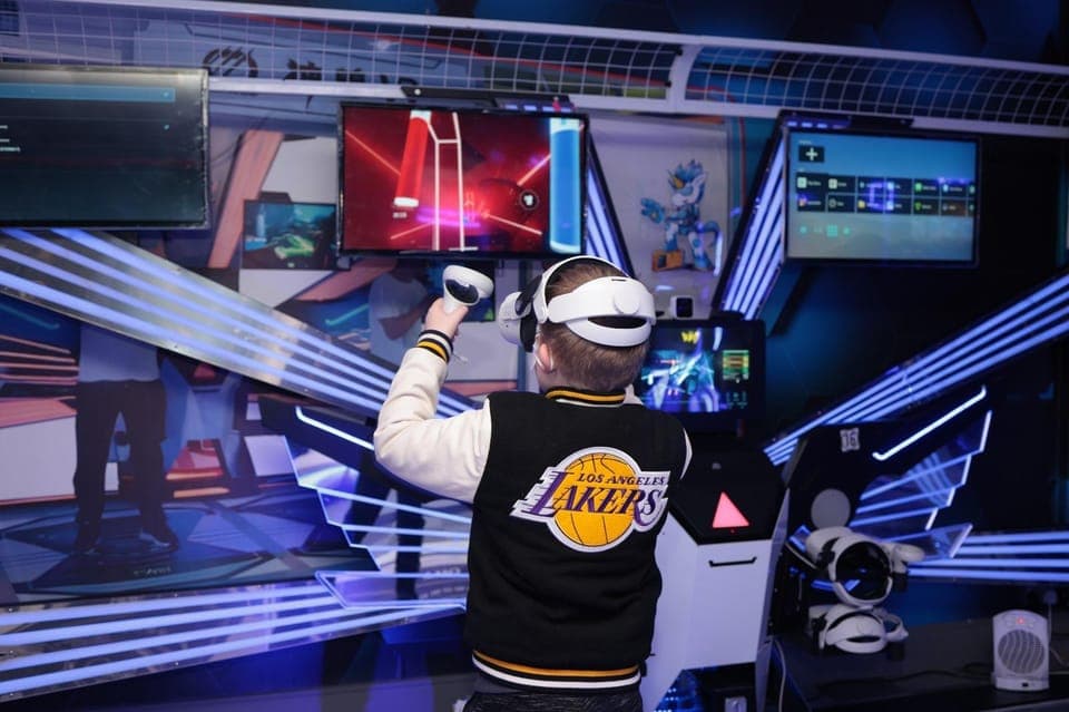 Romford: Funland VR Amusement Center Entry Ticket Gallery Image 4