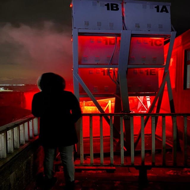Niagara Falls Private Night Tour w/ Dinner, Boat & Tower Gallery Image 3