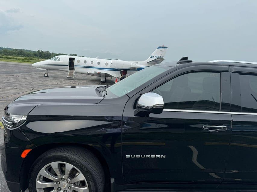 Fenway Park Limo Service, Boston Logan Airport Car Service Gallery Image 3