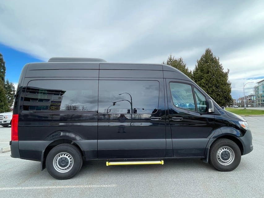 Seattle Downtown to/from Vancouver Airport in Sprinter Van Gallery Image 3