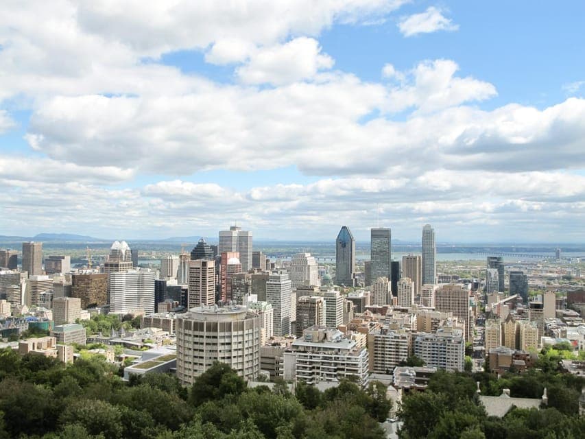 A Private Walk of Old Montreal: Historic & Cultural Sites Gallery Image 2