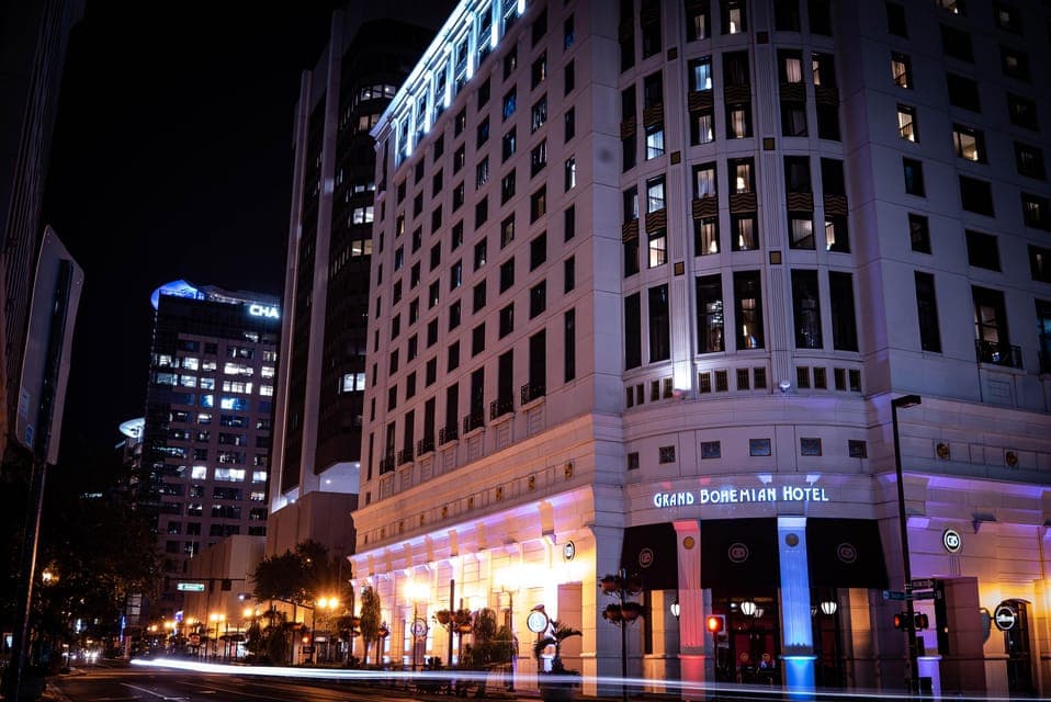 Orlando Haunts Boos and Booze Haunted Pub Crawl Gallery Image 2