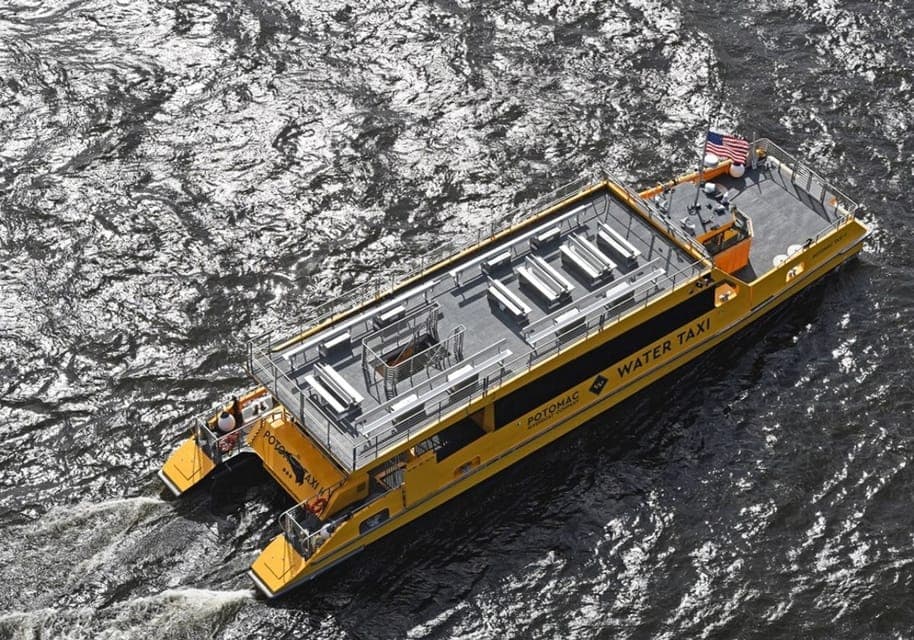 Washington DC: 1 or 2-Day Unlimited Water Taxi Pass Gallery Image 4