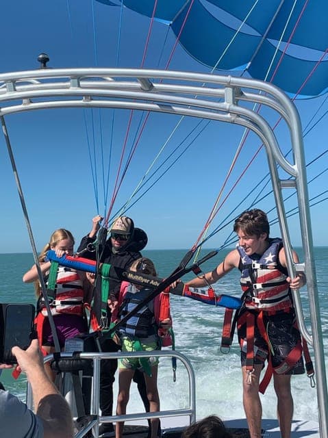 Clearwater Beach: Chute Em Up Parasailing Adventure Gallery Image 3