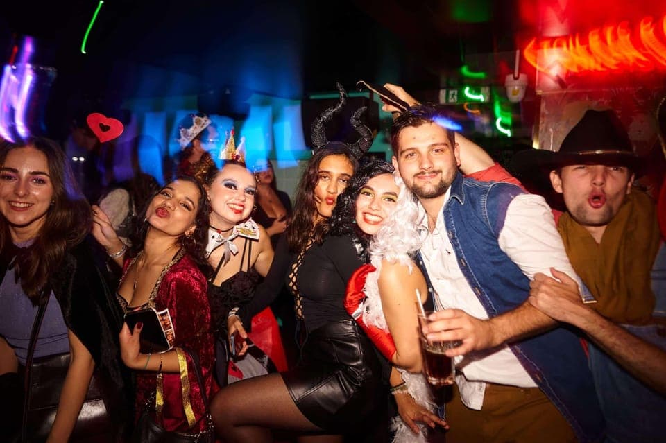 Halloween Pub Crawl with Afterparty Gallery Image 4