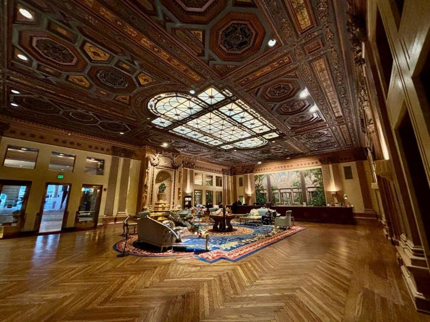 Oscar History and Film Set Studio Tour at the Biltmore Gallery Image 3