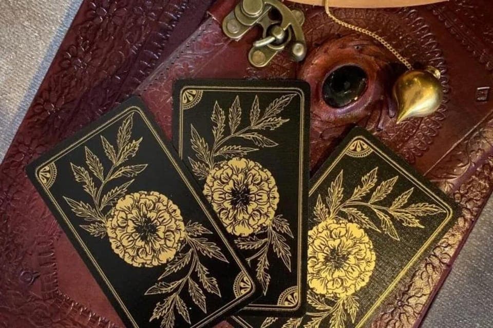 Paranormal Experience with Tarot Reading Gallery Image 3