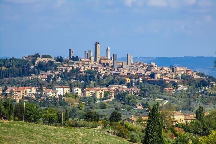 10-Day Private Romantic Tour of Italy — Rome, Tuscany, Pisa, Genoa, Milan, Verona, Venice, Florence & Orvieto