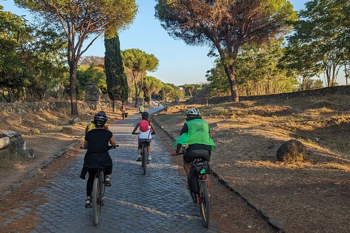 5-Day Premium E-Bike Tour: Rome & Umbria Highlights with Private Transfers