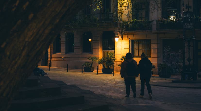 Barcelona Private Ghost Tour — Romantic Evening in the Gothic Quarter
