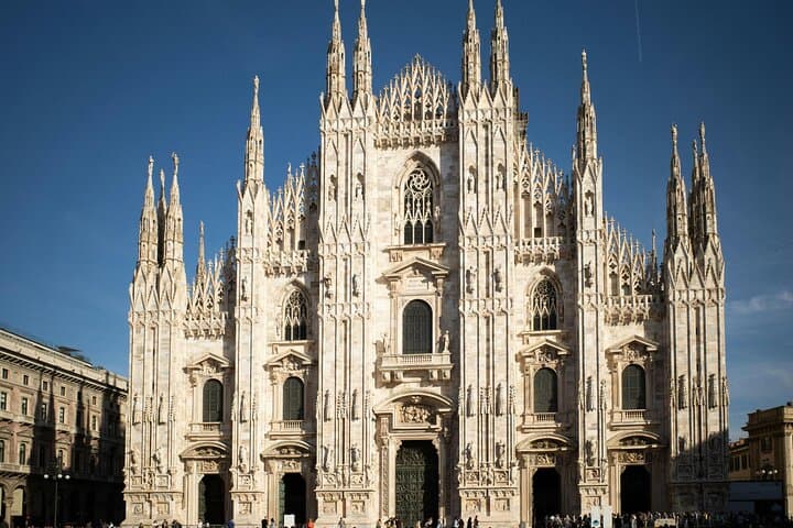 Duomo di Milano Private Tour with Rooftop Access — Romantic Afternoon & Rooftop Aperitivo