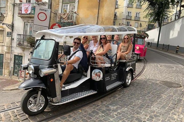 Private 4‑Hour Tuk‑Tuk: Lisbon Highlights & Belém — Romantic Sunset Route